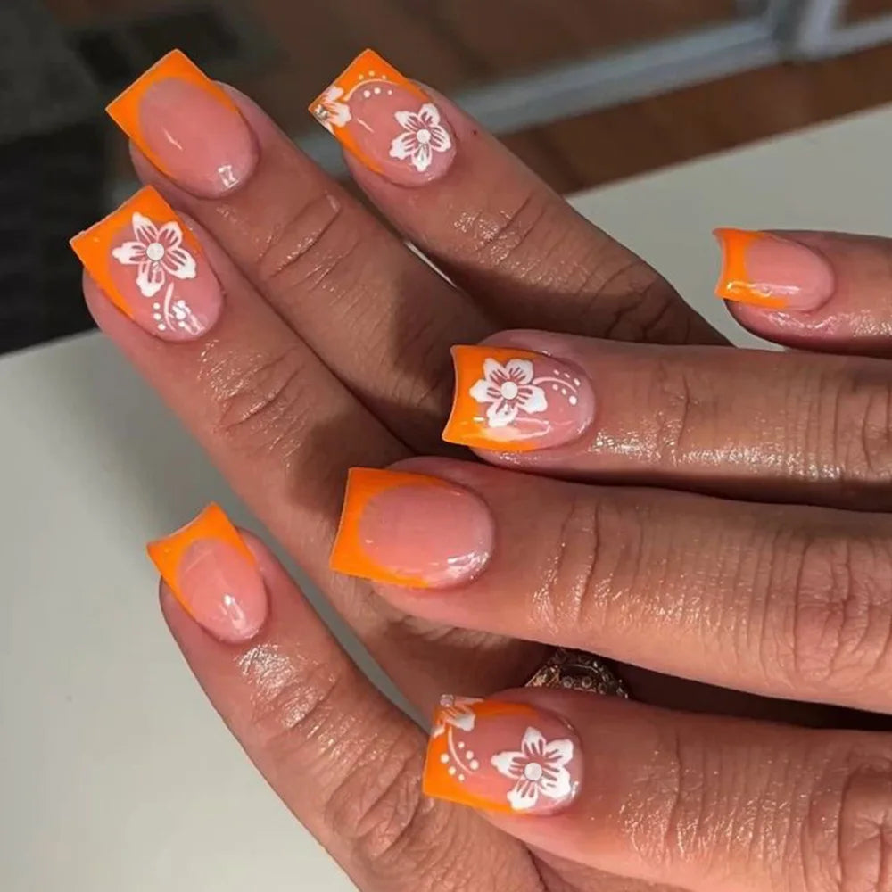 Pink French Style False Nails White Flower Printed Short Square Head Press on Nails Simple Wearable Artificial Nails Art 24Pcs